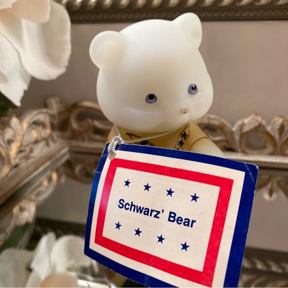 Fenton Schwartz Bear Operation Desert Storm 1991 Figurine - Picture 3 of 10